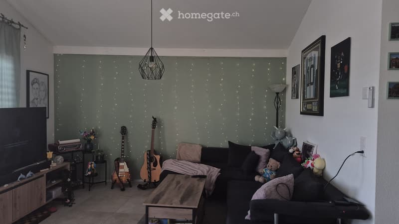 Einzigartige 3.5 Zimmer Wohnung in Gurmels (2)