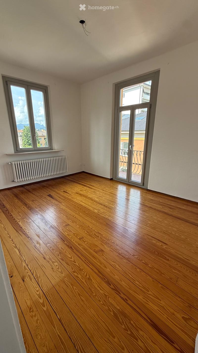 Affittiamo bellissimo 4,5 completamente ristrutturato (3)