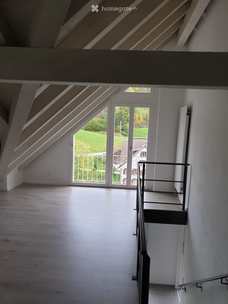 5.5-Zi Maisonette mit Sichtdachstuhl und Balkon Urnäsch (3)