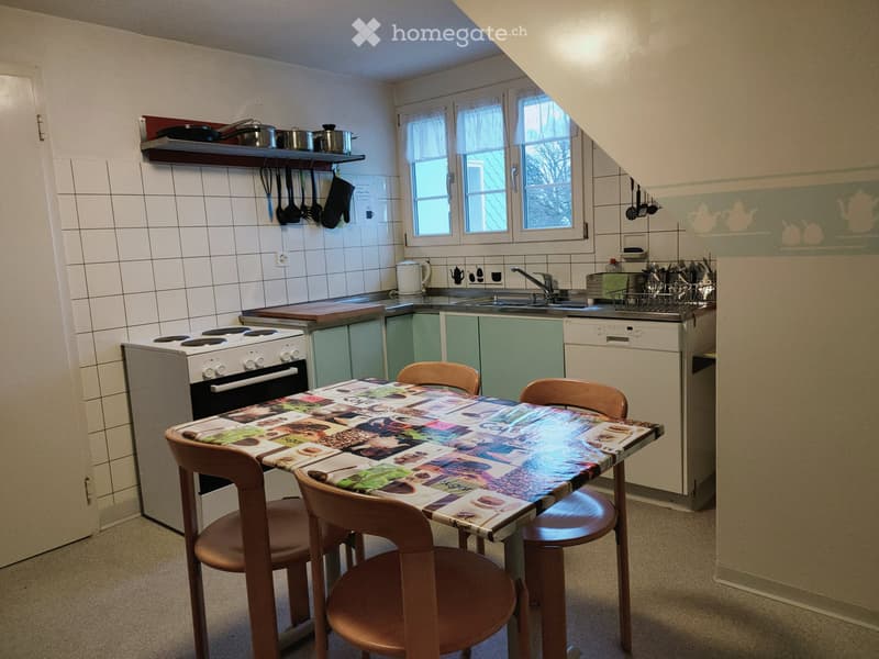 Zimmer möbliert, mit gratis Parkplatz (4)