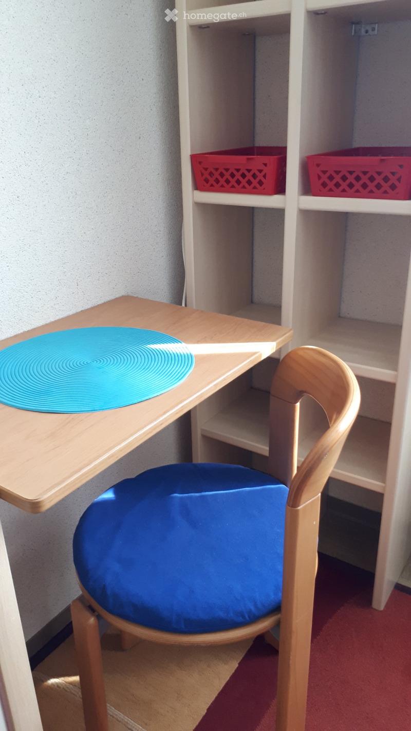 Zimmer möbliert, mit gratis Parkplatz (3)
