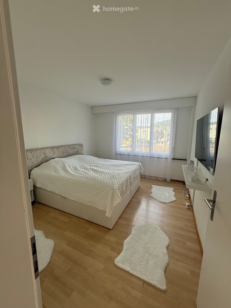 4,5 Zimmerwohnung mit Hauswartlohn! - ab November (5)