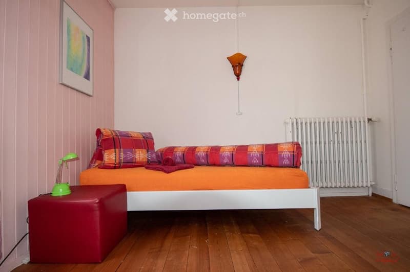 Möbiliertes, ruhiges WG-Zimmer in Thun (1)