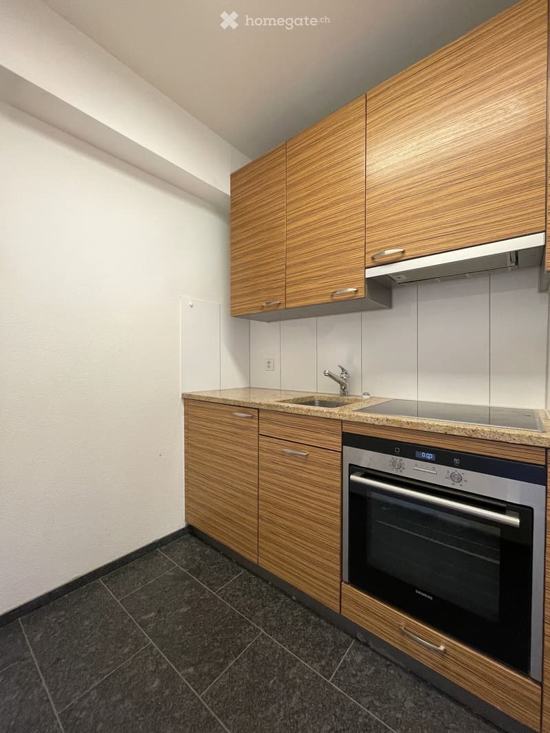 Hochwertig möblierte 1-Zimmer-Wohnung mit Balkon (4)