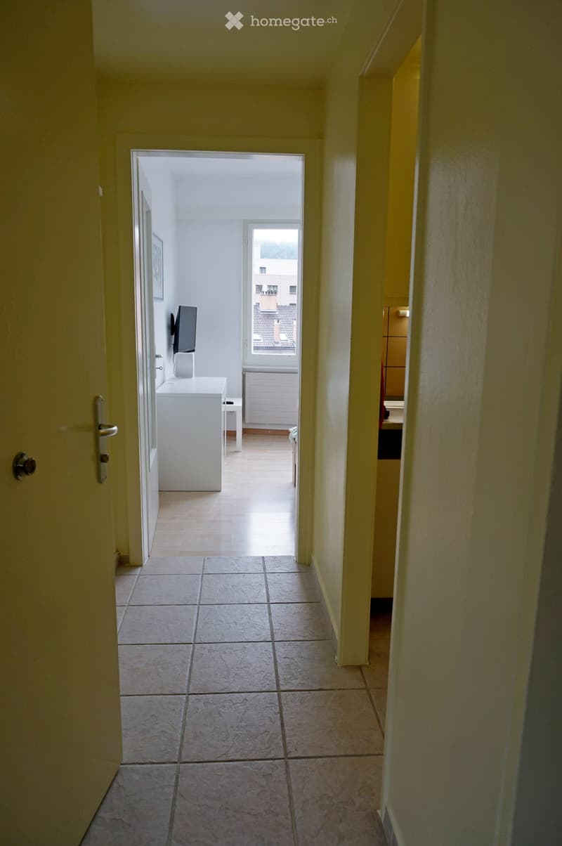 Studio meublé et équipé au Locle (4)