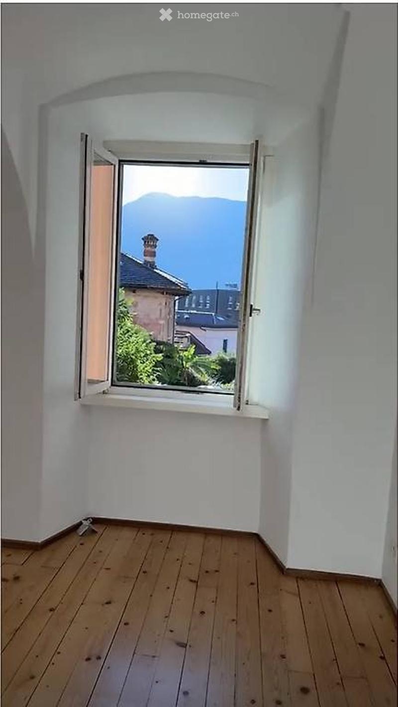Subentro stanza in ampio appartamento condiviso a Lugano (2)