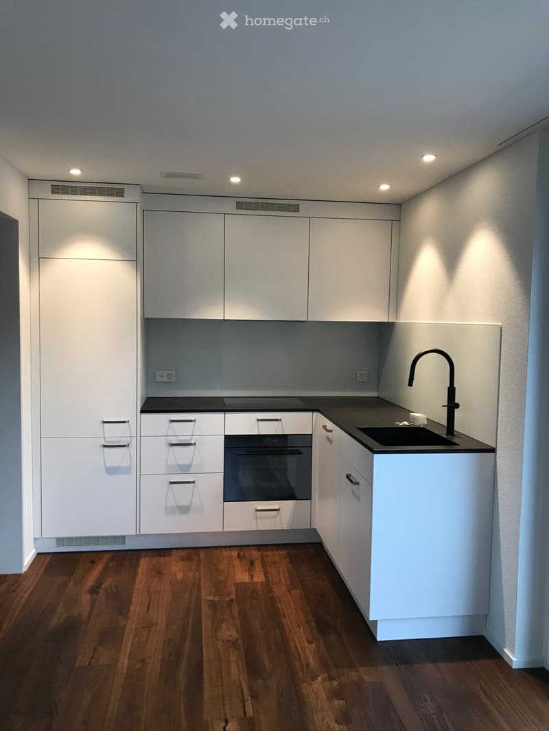 Moderne 1.5-Neubauwohnung mit riesigem 50m² Nutzkeller/Lager (2)
