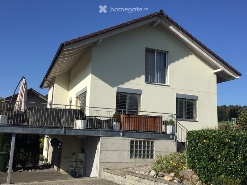 Modernes Einfamilienhaus mit grosser Terrasse per 1.11.2026 (1)