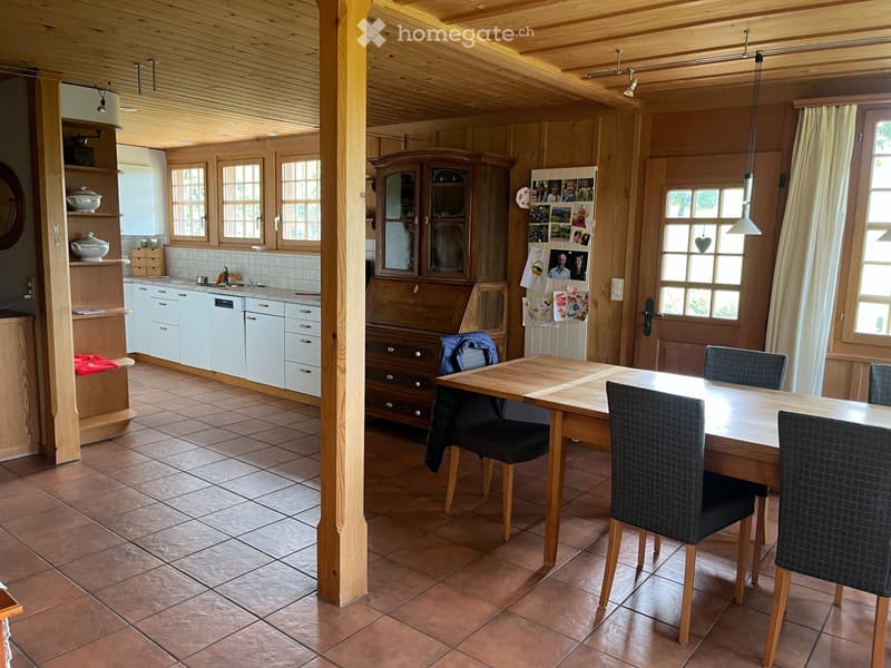 200 m2 Wohnung mit 36Aren Land und Stall für Kleintiere (2)