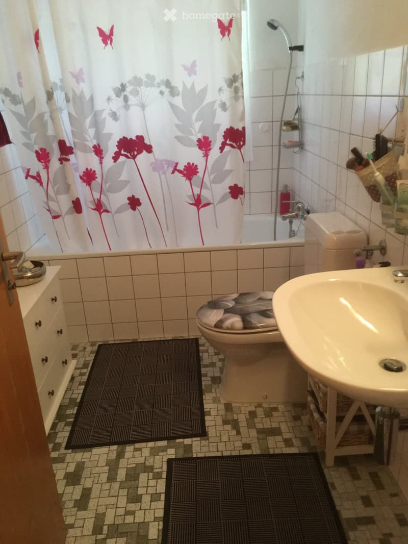 Möbliertes Einzelzimmer oder Zweierzimmer zu Vermieten (4)