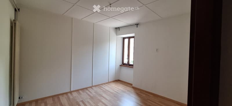 Casa bifamiliare in corte con posto auto (4)
