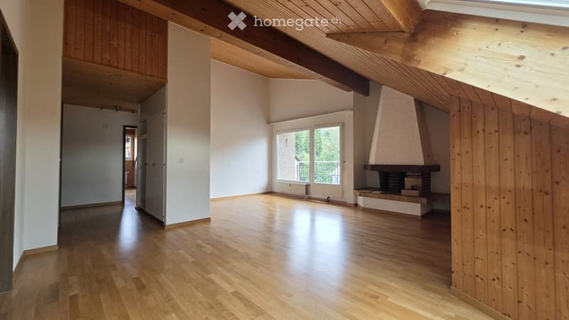 Charmante 3.5-Zimmer-Dachwohnung in Hasle bei Burgdorf! (1)