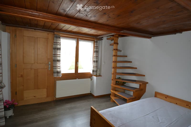Grosse, heimelige Wohnung zu vermieten (4)
