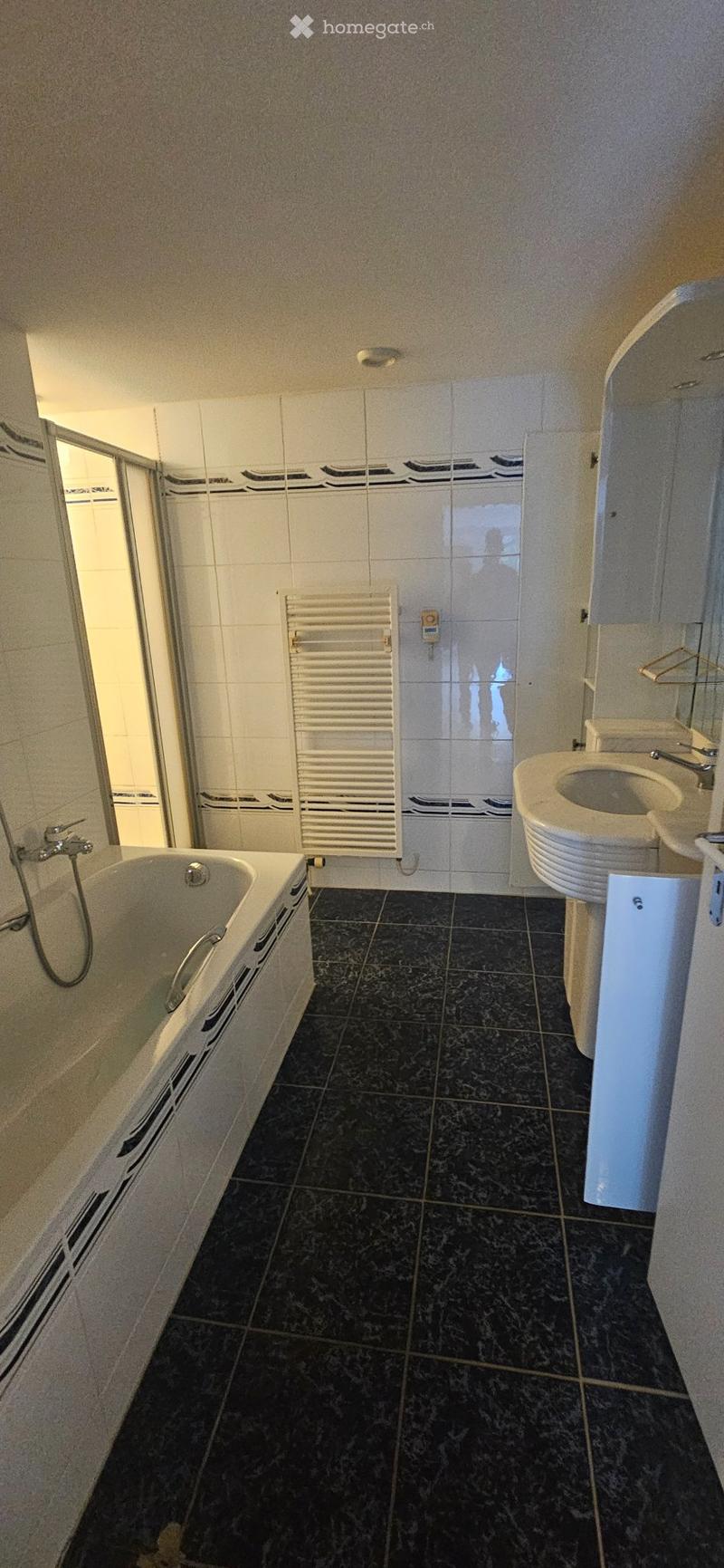 5 Zimmer Wohnung an bester Lage (2)