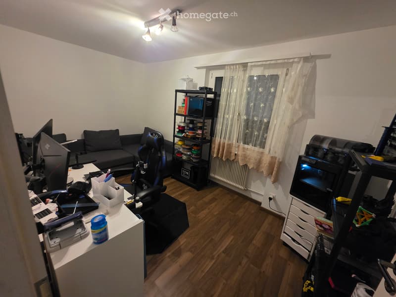 Top Lage 3.5-Zimmer Wohnung mit Wintergarten & Garage (5)
