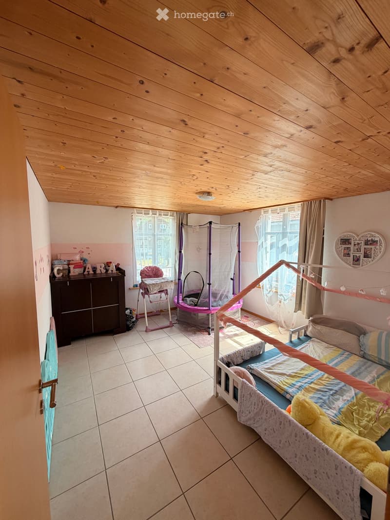 3.5-Zimmer Wohnung in Necker mit Balkon (2)