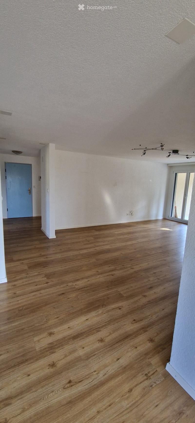 Wunderschöne Gartenwohnung zu vermieten (2)