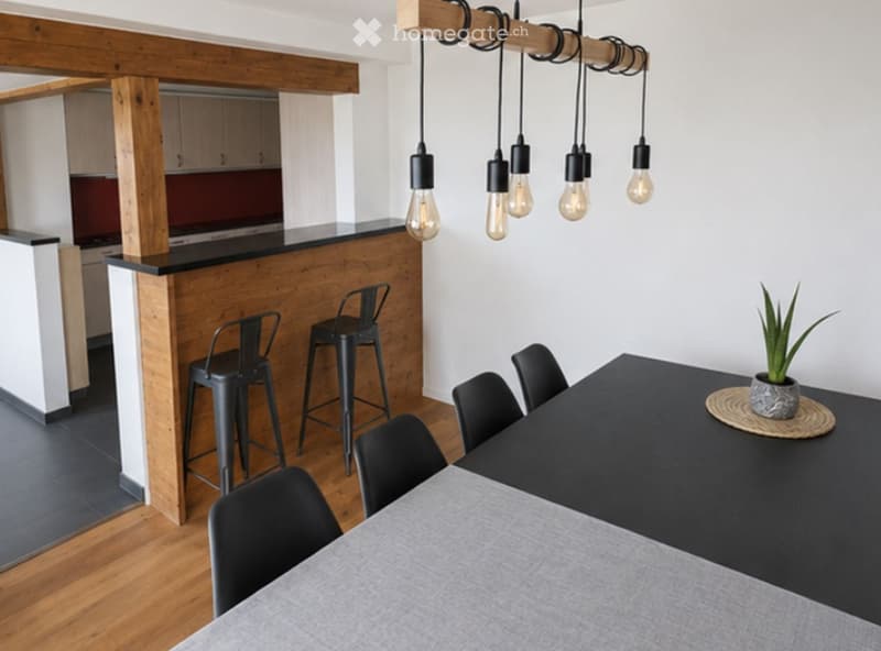 Modern & ruhig wohnen im Altbau mit Gartensitzplatz (2)