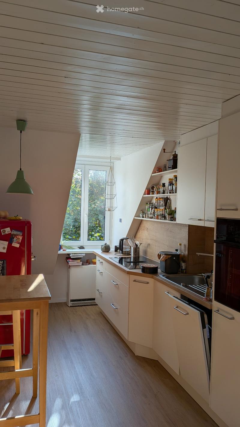 Grosse, ruhige 4,5-Zimmer Maisonettewohnung ab Oktober (5)