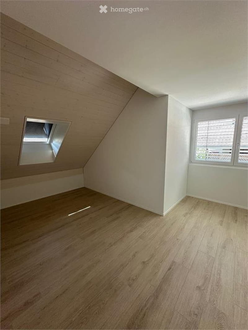 Nachmieter gesucht für gr. 3.5Zi Whg mit Balkon, Lift, 1OG (2)