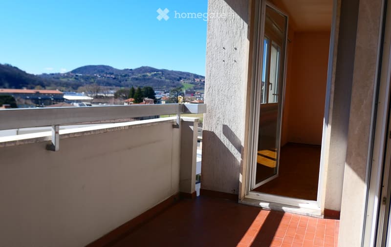 Appartamento luminoso 68 m2, balcone con vista aperta a sud (5)