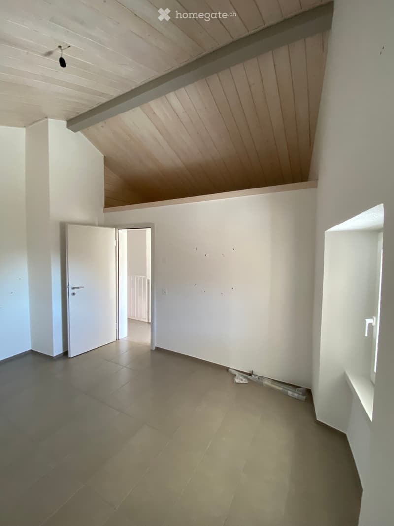 Affittasi casetta mono famigliare in Valle  di Muggio (3)
