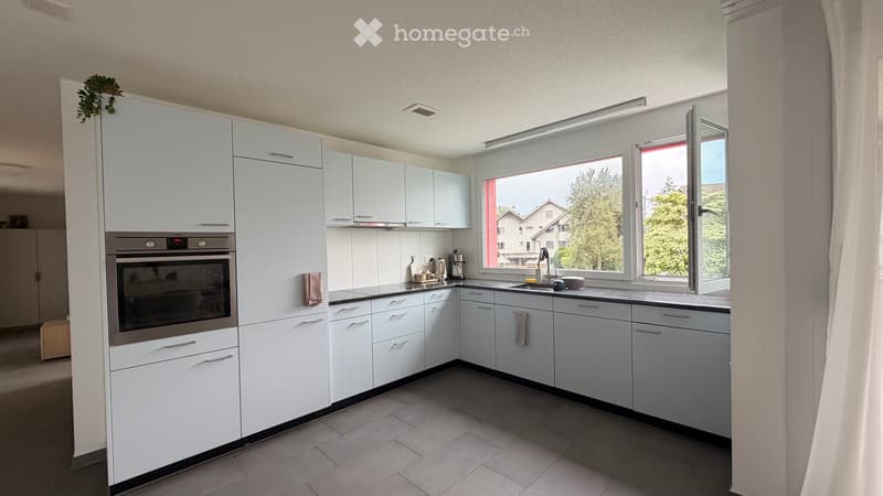 Ab 01.11. SONNIGE RUHIGE 3.5-Zimmer Wohnung (3)