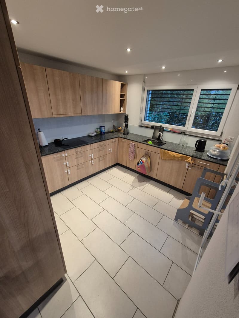 5 1/2 Zimmer-Wohnung mit grossem Balkon (2)