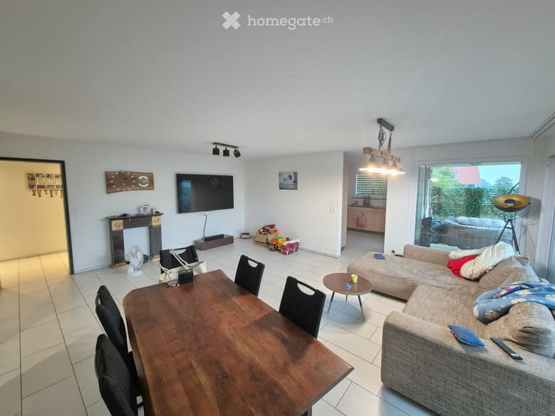 5 1/2 Zimmer-Wohnung mit grossem Balkon (1)