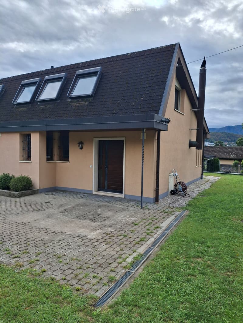 Casa contigua 4,5 locali (2)