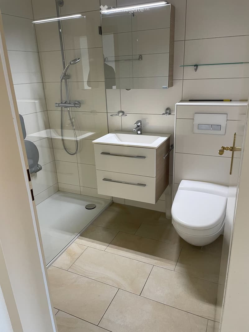 1 Zimmer Wohnung mit grossem Balkon in Niederscherli (3)