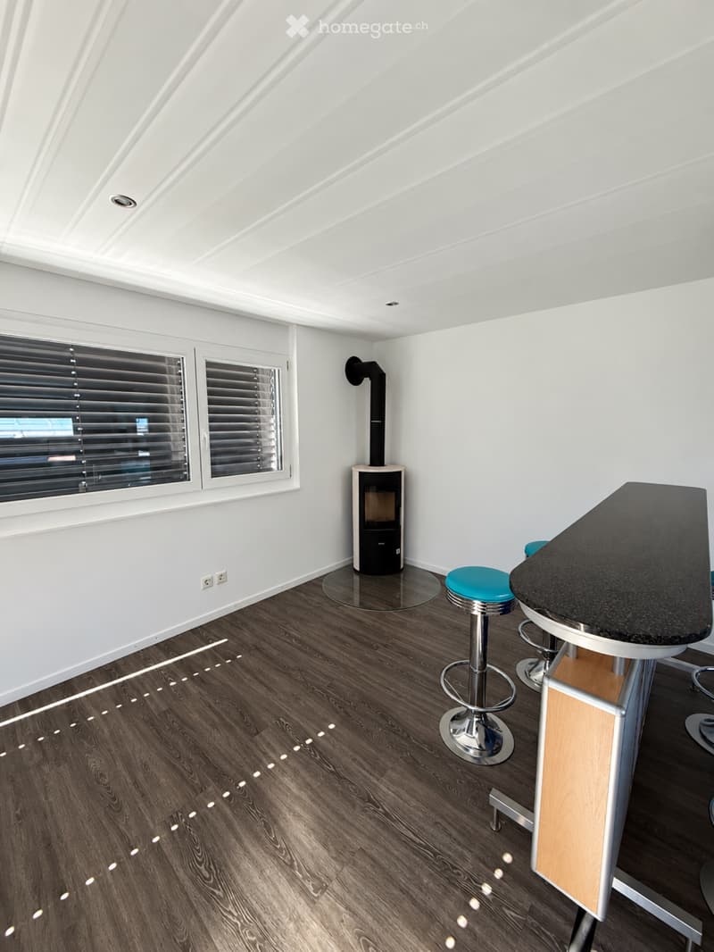 Besondere 4.5-Zimmer-Maisonette-Wohnung im Zweifamilienhaus (3)