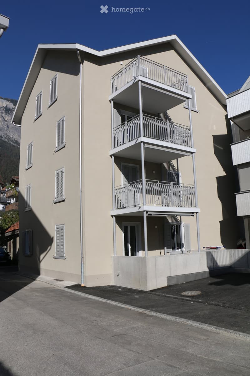 Helle 4.5-Zimmer-Wohnung an zentraler Lage in Domat/Ems (1)