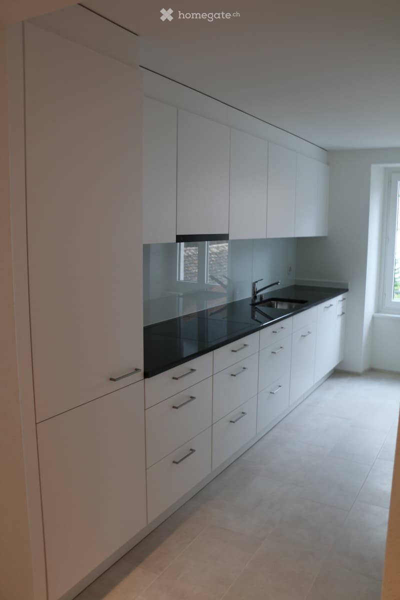 Helle 4.5-Zimmer-Wohnung an zentraler Lage in Domat/Ems (4)