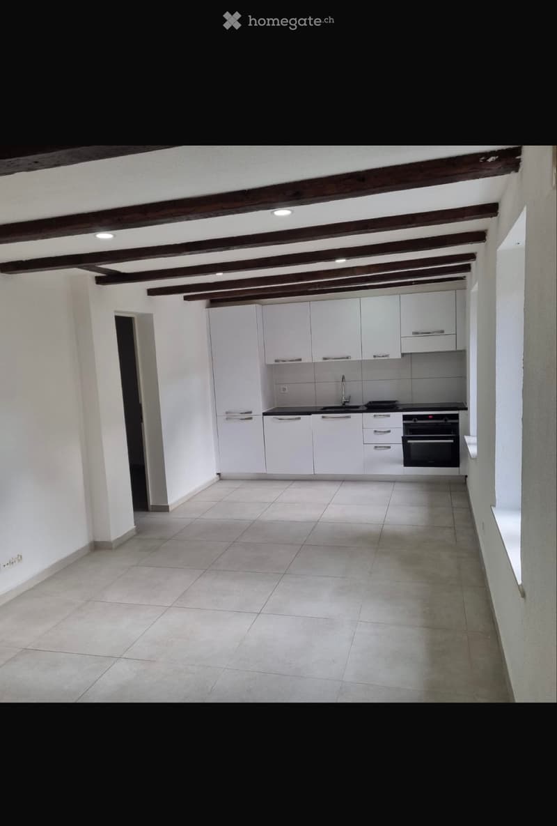 Haus mit Restaurant und Bar zu vermieten (2)