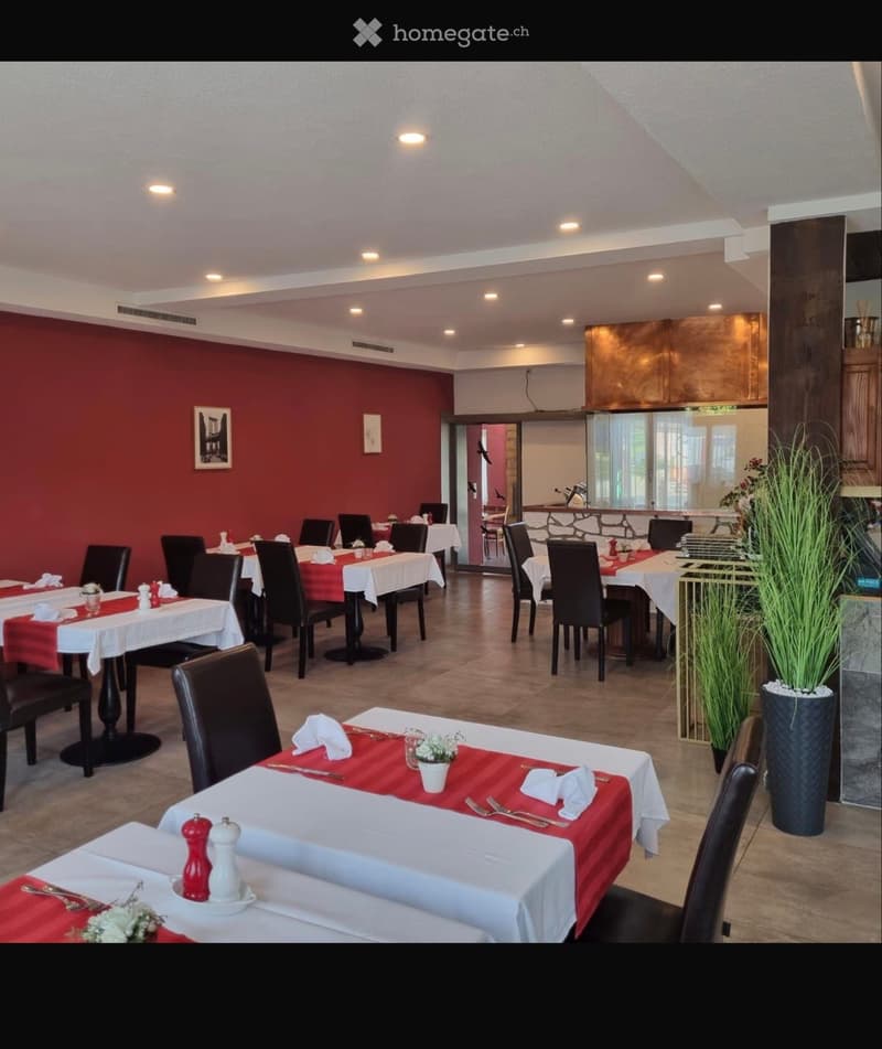 Haus mit Restaurant und Bar zu vermieten (4)