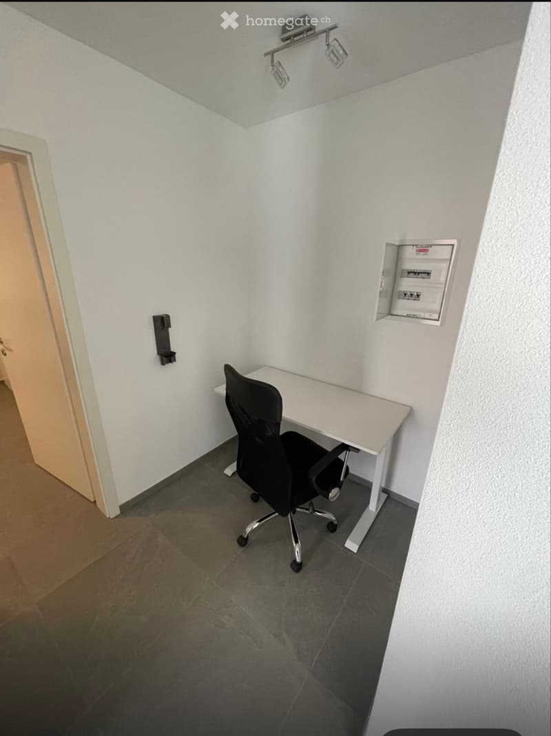 2.5 locali a Lumino  cerco subentrante (5)