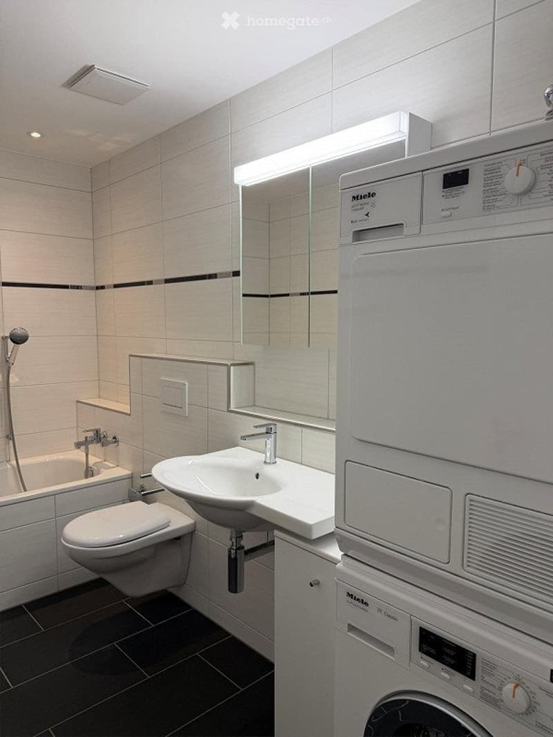 Moderne 5.5 Wohnung im Eigentumsstandard (4)