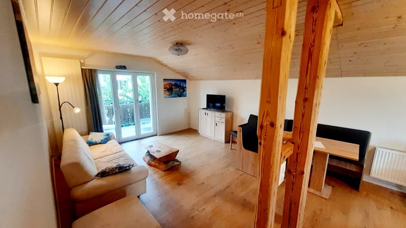 möblierte 2.5-Zimmer-Wohnung mit Balkon & Weitsicht (1)