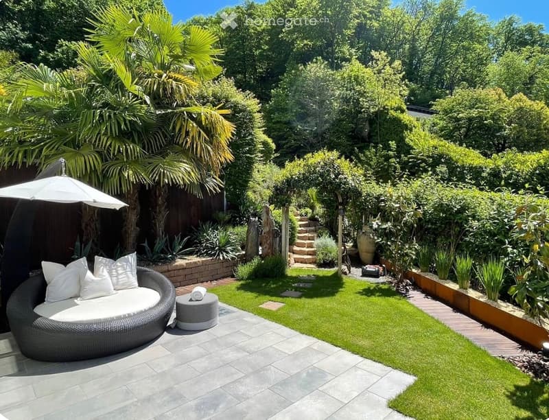 4.5 Room Apartment, 160m2, Lakeview, Pool, 2 Garage Parkings (2)