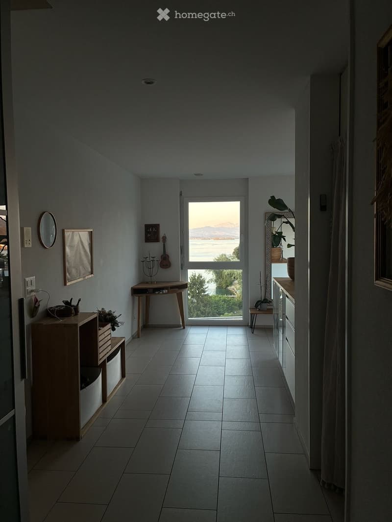 Moderne Wohnung mit atemberaubender Seesicht (befristet) (2)