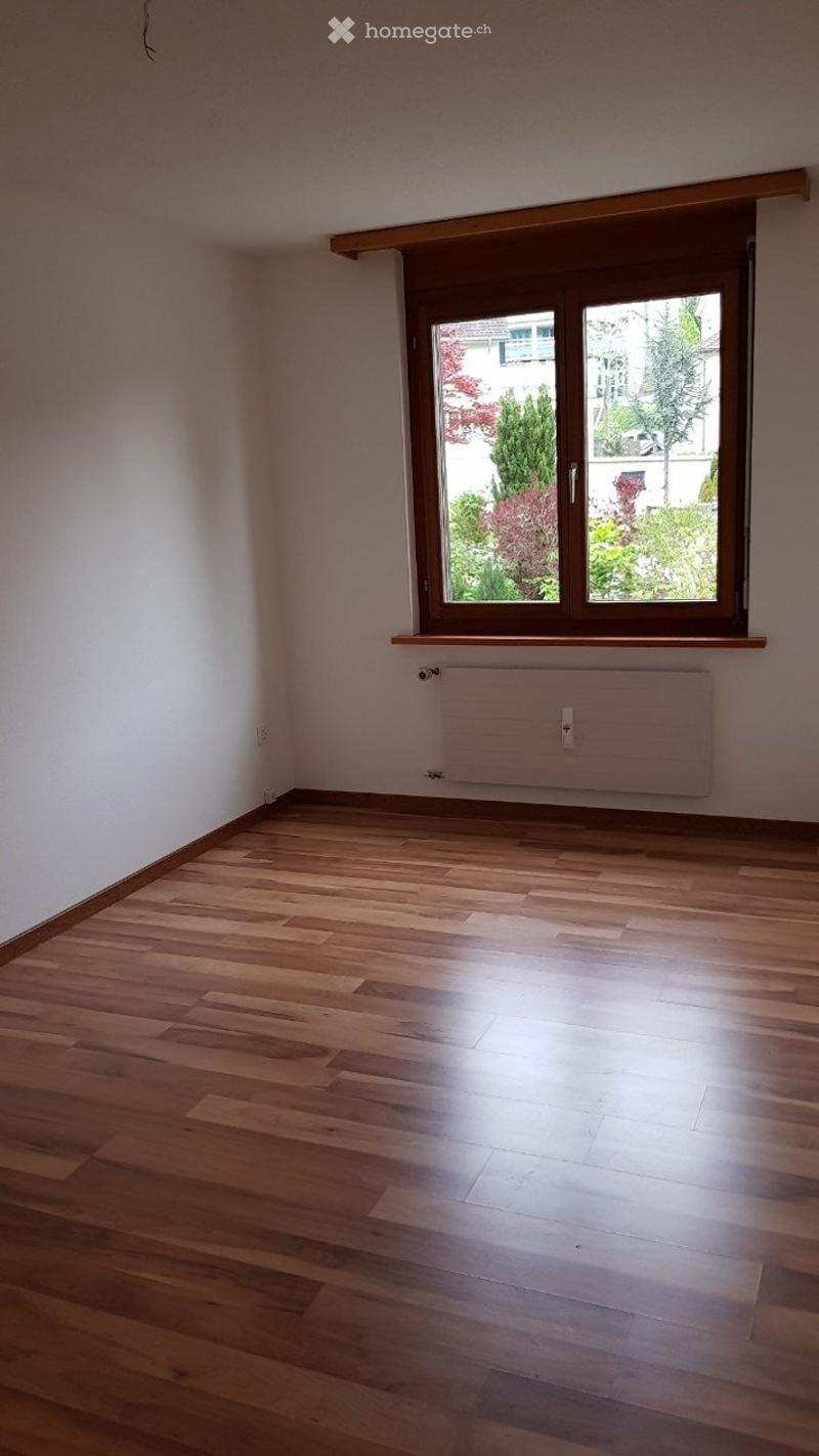 Charmante und ruhige Wohnlage 2.5-Zimmer Wohnung in Herisau (4)