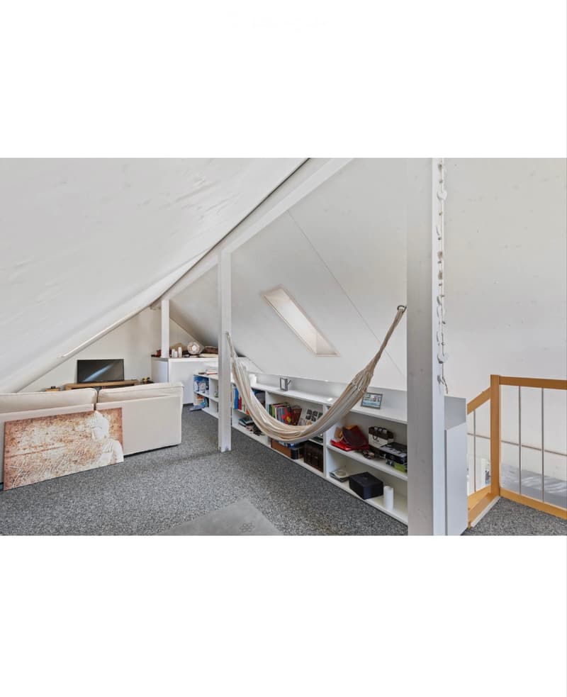 Wunderschöne 3.5-Zimmer-Attikawohnung in Hunzenschwil (5)