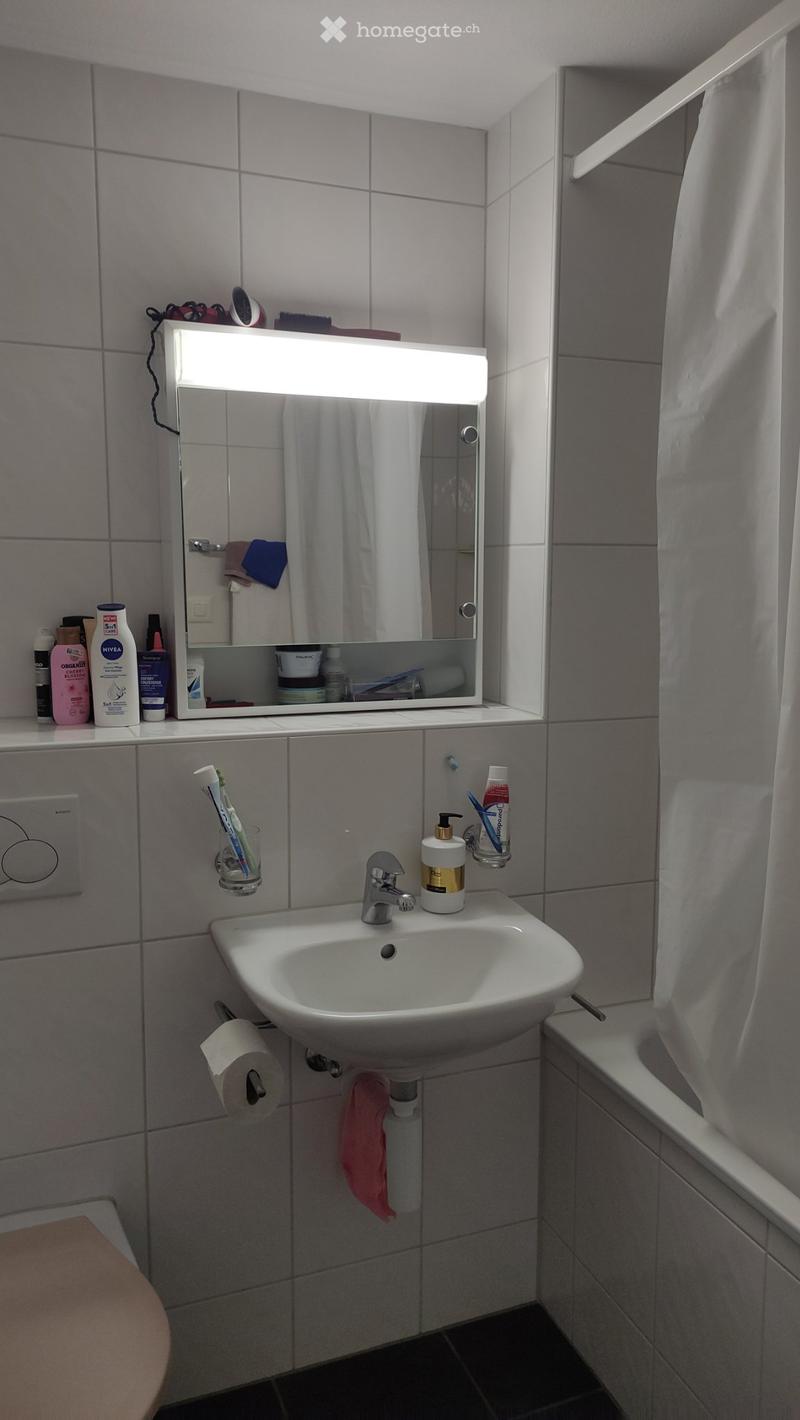 Eins Zimmer /WG/ in Interlaken (4)
