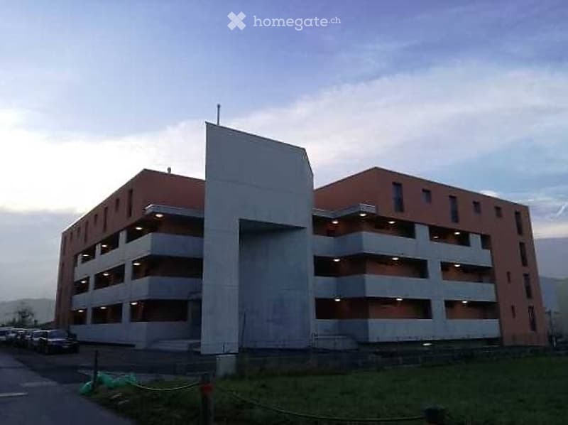 Affittasi appartamento 4,5 locali duplex nuovo a Stabio (2)