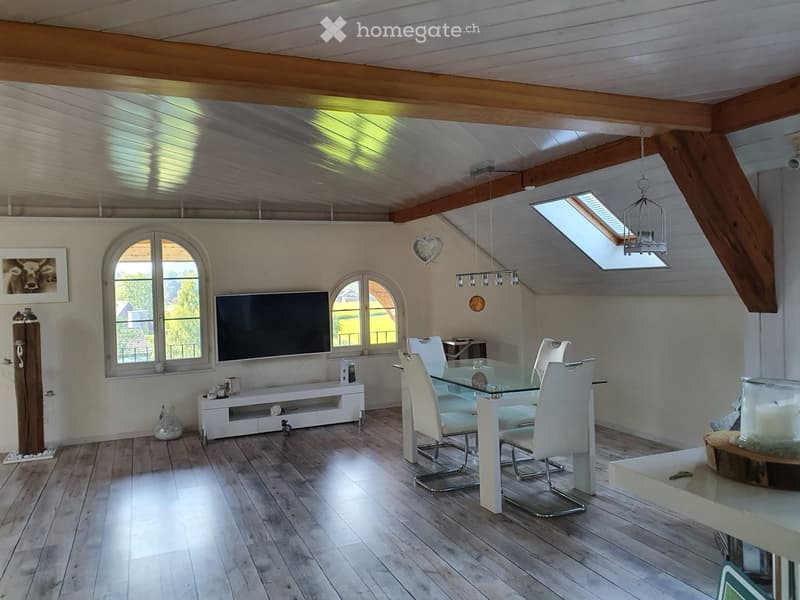 Charmante und wunderschöne Dachwohnung (4)