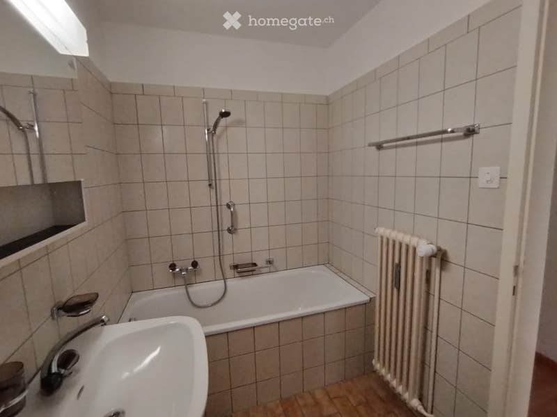 Wohnung zu vermieten (2)