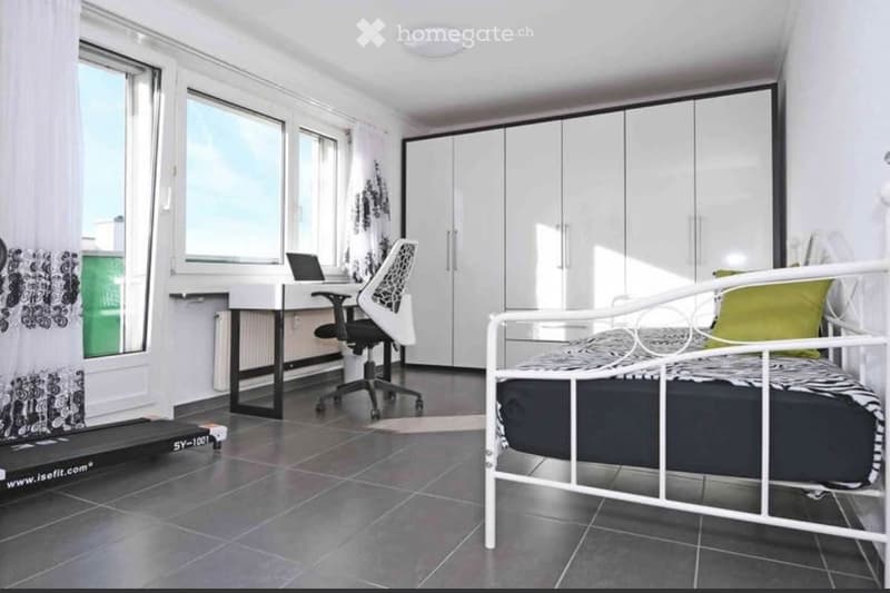 4-Zimmer-Wohnung mit Wintergarten und Terrasse in Pratteln (3)