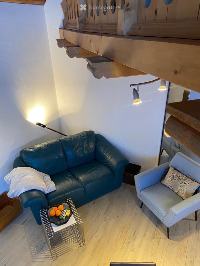 Helle 1-Zimmer-Wohnung mit Schlafgalerie & Balkon möbliert (3)
