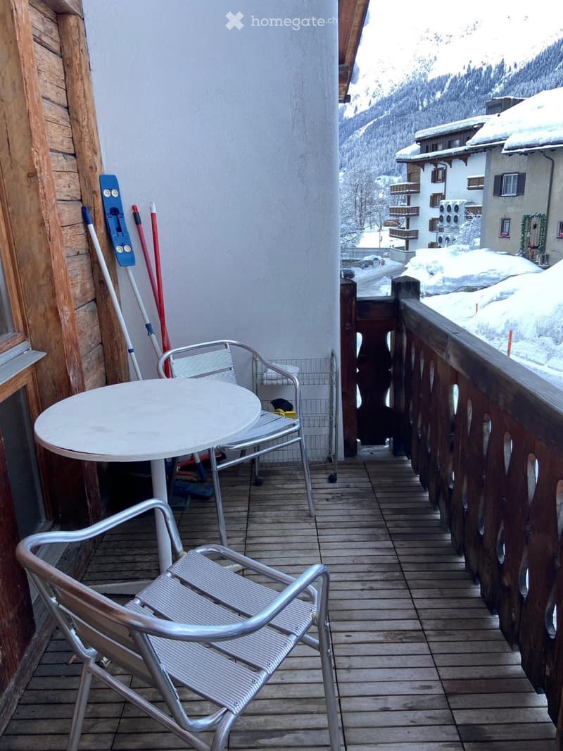 Helle 1-Zimmer-Wohnung mit Schlafgalerie & Balkon möbliert (5)